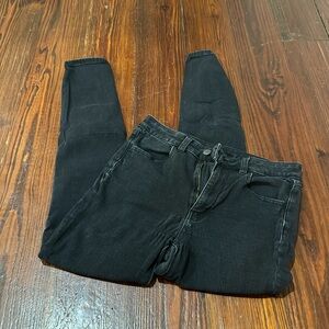 Black jeans. Size: 6